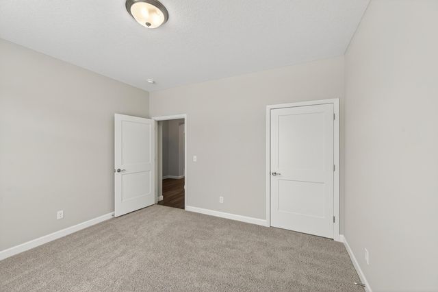 1419 Victory Lane NE, Isanti, MN 55040