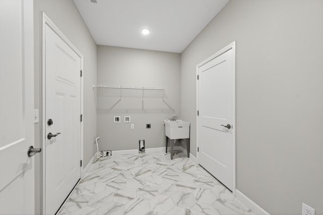 1419 Victory Lane NE, Isanti, MN 55040