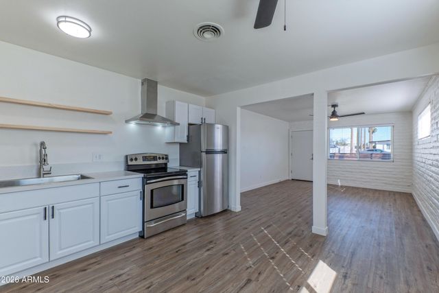 1021 E FAIRMOUNT Avenue, Phoenix, AZ 85014