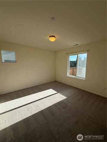 1163 Swan Loop, Dupont, WA 98327