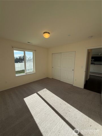 1163 Swan Loop, Dupont, WA 98327