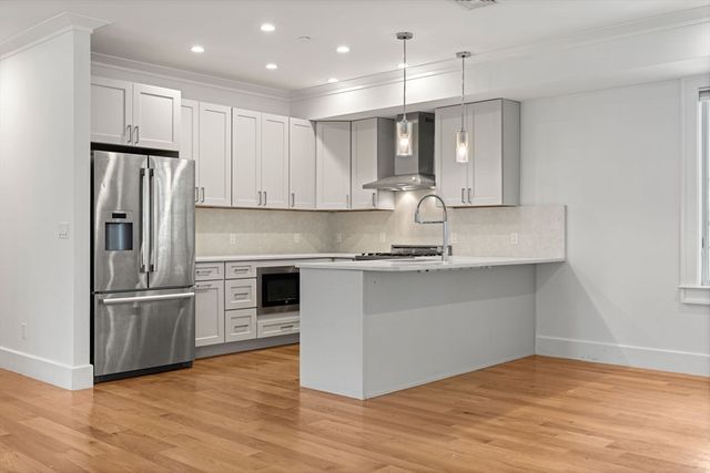 17 Vinton Street PH5, Boston, MA 02127