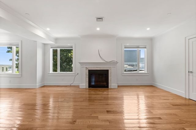 17 Vinton Street PH5, Boston, MA 02127