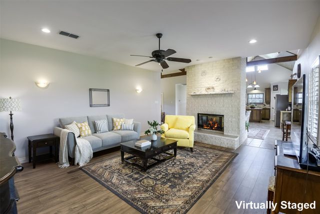 433 Stone Mountain Court, Cresson, TX 76035