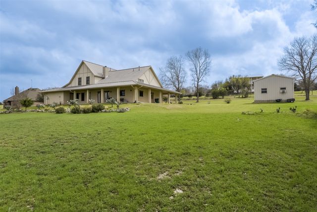 433 Stone Mountain Court, Cresson, TX 76035