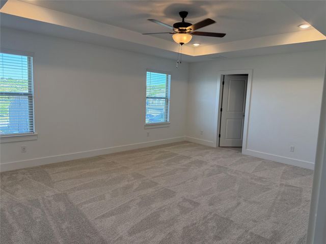 221 Groveland DR, Liberty Hill, TX 78642