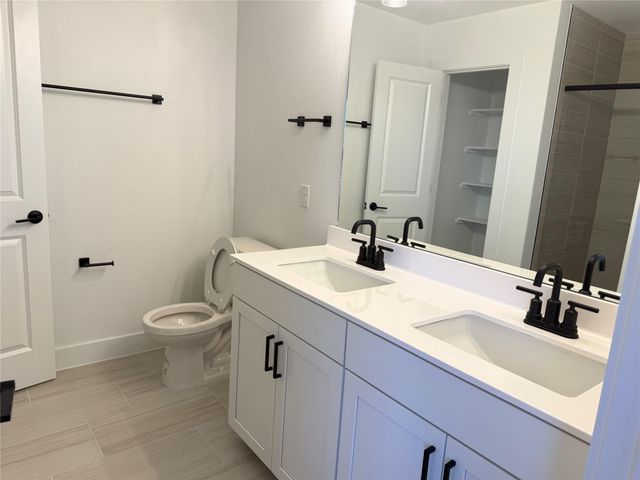 221 Groveland DR, Liberty Hill, TX 78642