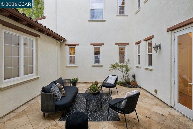 2048 Feathermint Dr, San Ramon, CA 94582