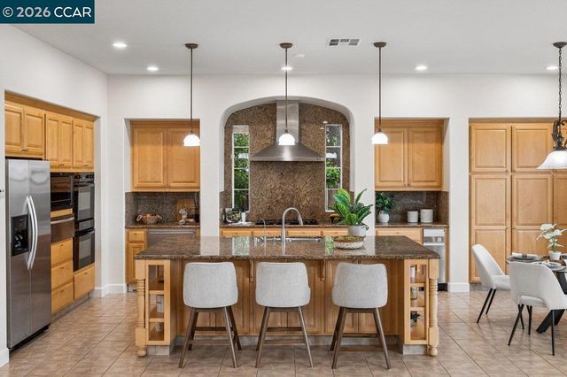 2048 Feathermint Dr, San Ramon, CA 94582