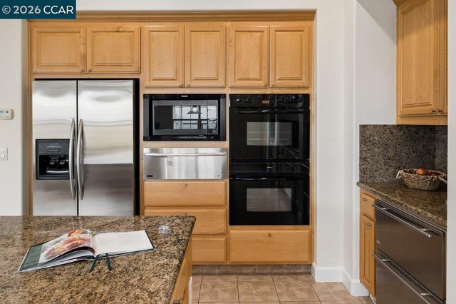 2048 Feathermint Dr, San Ramon, CA 94582