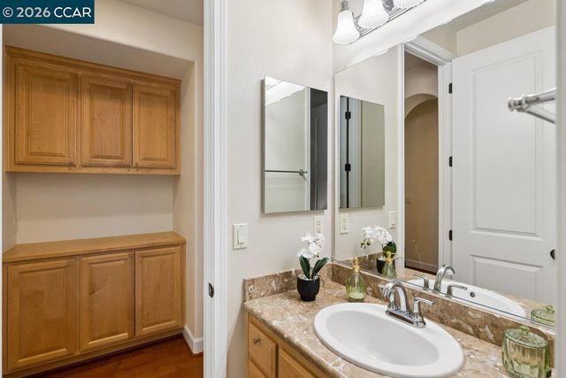 2048 Feathermint Dr, San Ramon, CA 94582