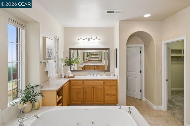 2048 Feathermint Dr, San Ramon, CA 94582