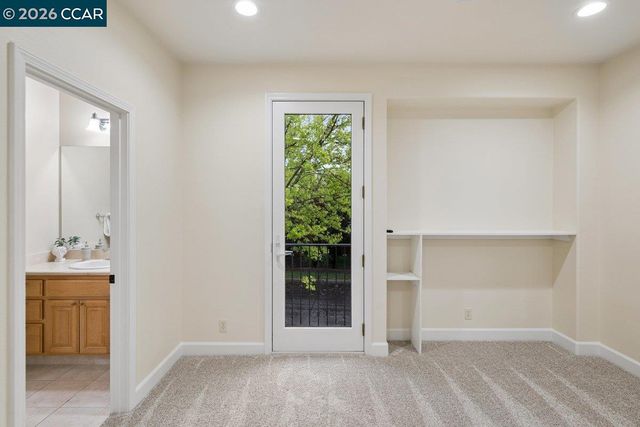 2048 Feathermint Dr, San Ramon, CA 94582