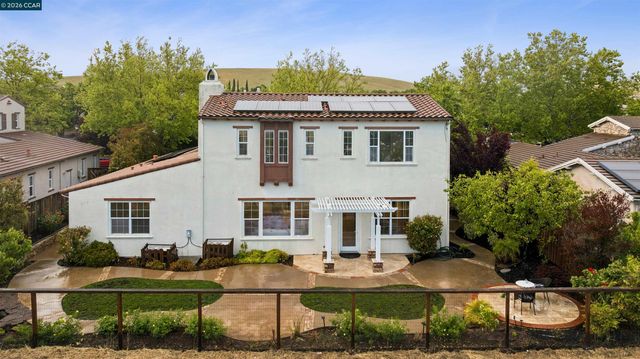 2048 Feathermint Dr, San Ramon, CA 94582