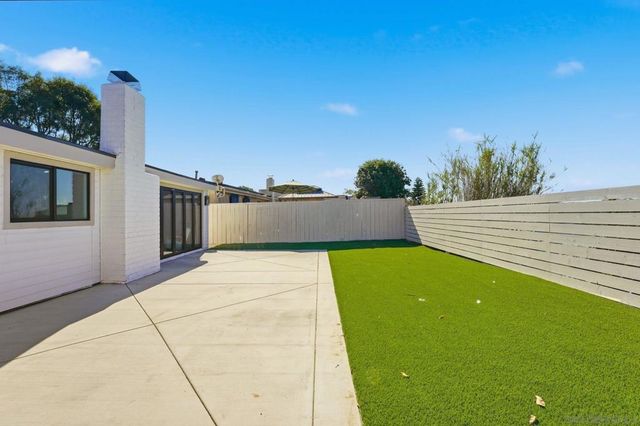 2866 Larkin Place, San Diego, CA 92123