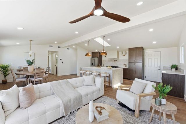 2866 Larkin Place, San Diego, CA 92123