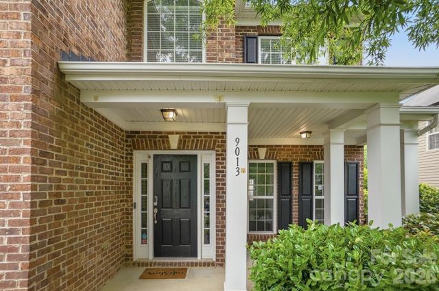 9013 Gailes Drive, Charlotte, NC 28278