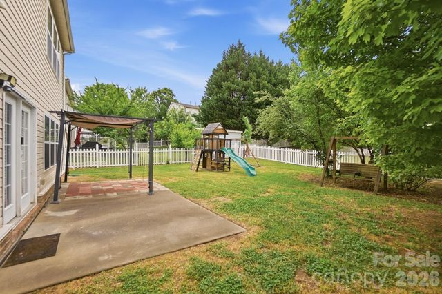 9013 Gailes Drive, Charlotte, NC 28278