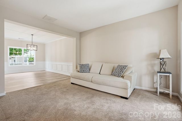 9013 Gailes Drive, Charlotte, NC 28278