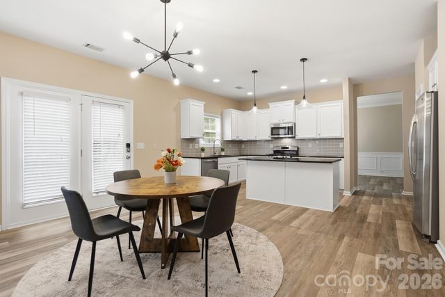 9013 Gailes Drive, Charlotte, NC 28278