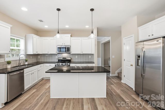 9013 Gailes Drive, Charlotte, NC 28278