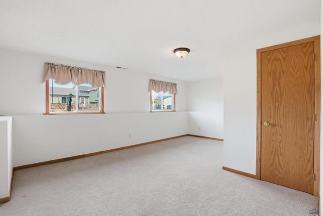 8513 STABLES DR, Piedmont, SD 57769