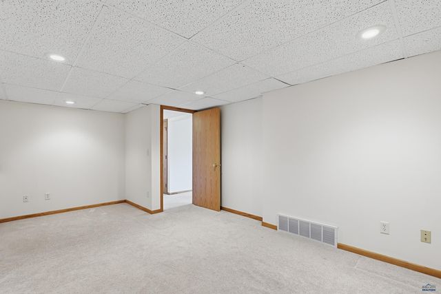 8513 STABLES DR, Piedmont, SD 57769