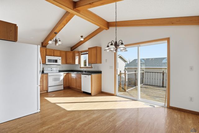 8513 STABLES DR, Piedmont, SD 57769