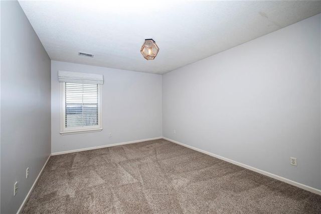 17720 NW 130th Terrace, Platte City, MO 64079