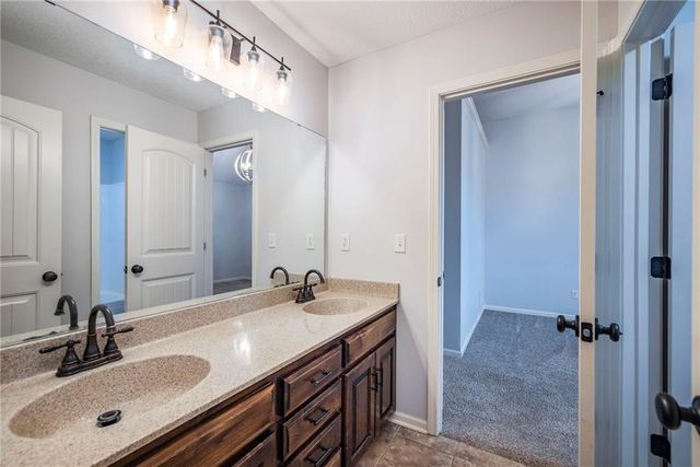 17720 NW 130th Terrace, Platte City, MO 64079