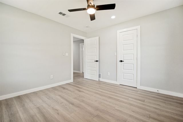 3027 Morgan Drive, Dallas, TX 75241