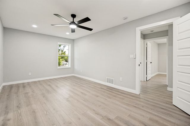 3027 Morgan Drive, Dallas, TX 75241