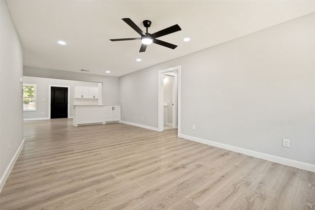 3027 Morgan Drive, Dallas, TX 75241