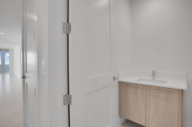 151 N Seabreeze Boulevard 1204, Fort Lauderdale, FL 33304