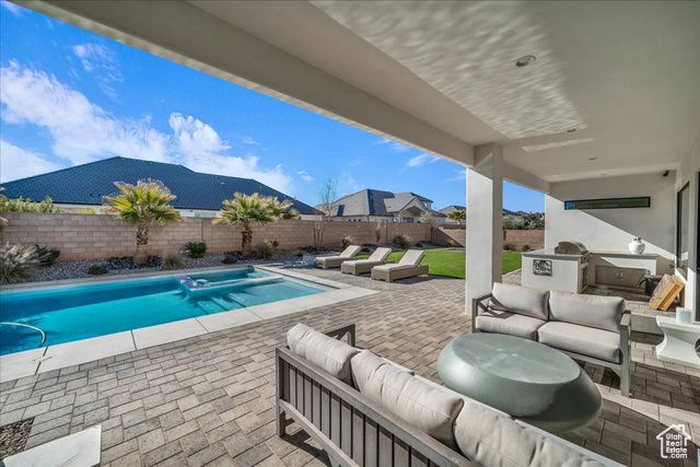 2904 E STONEDALE DR, St. George, UT 84790