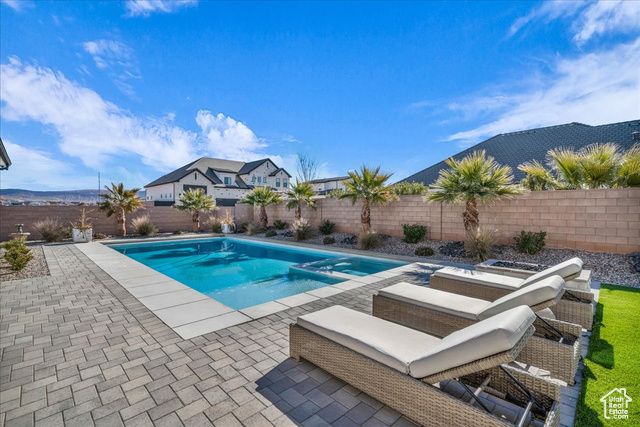 2904 E STONEDALE DR, St. George, UT 84790