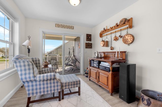 2 Strawberry Lane, Hooksett, NH 03106