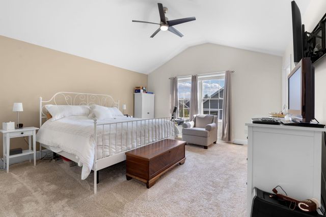 2 Strawberry Lane, Hooksett, NH 03106