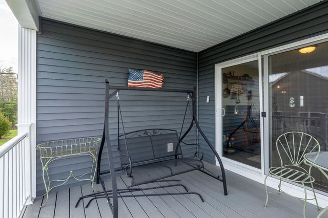 2 Strawberry Lane, Hooksett, NH 03106