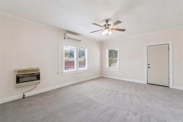 319 S Oklahoma Avenue, Shawnee, OK 74801