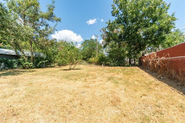 319 S Oklahoma Avenue, Shawnee, OK 74801