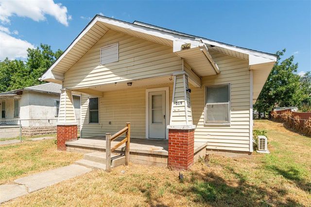 319 S Oklahoma Avenue, Shawnee, OK 74801