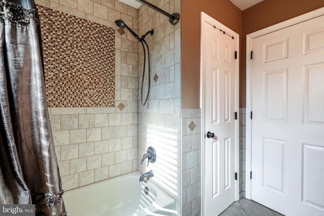 242 SNAPDRAGON ST, Warrington, PA 18976