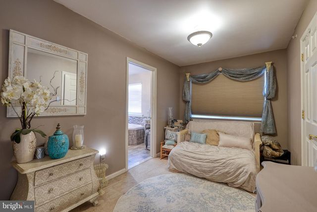 242 SNAPDRAGON ST, Warrington, PA 18976