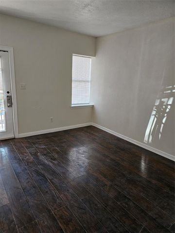 2121 Fulton Street 2, Houston, TX 77009