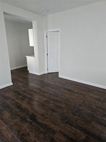 2121 Fulton Street 2, Houston, TX 77009