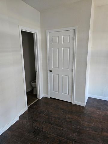 2121 Fulton Street 2, Houston, TX 77009