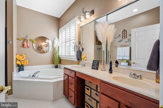 15517 LEGACY WAY, Haymarket, VA 20169