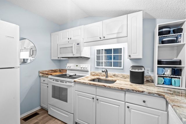 6001 - 1002 S Kings Hwy., Myrtle Beach, SC 29575