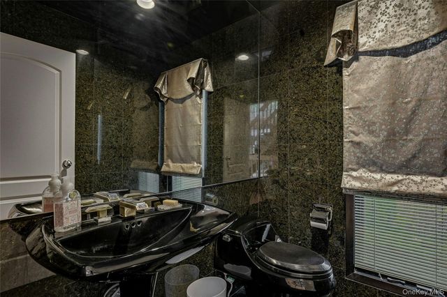 43 Bristol Drive, Manhasset, NY 11030